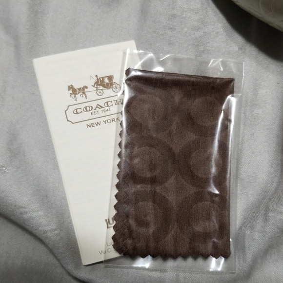 Coach sunglasses - Picture 6 of 6